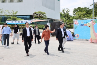 힐링관광지내 물놀이장 방문 대표이미지