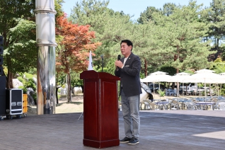 청소년 가족 포스트활동 추적 런닝맨 대표이미지