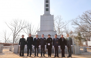 2025년도 충혼탑 참배 대표이미지
